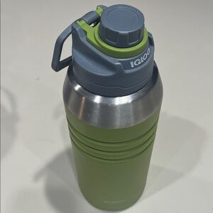Igloo Stainless Steel Bottle with Green and Gray Accents